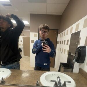 Meet your Posher, Jonathan